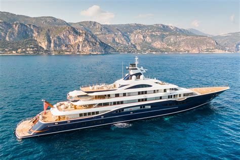 The biggest yachts of 2019 .